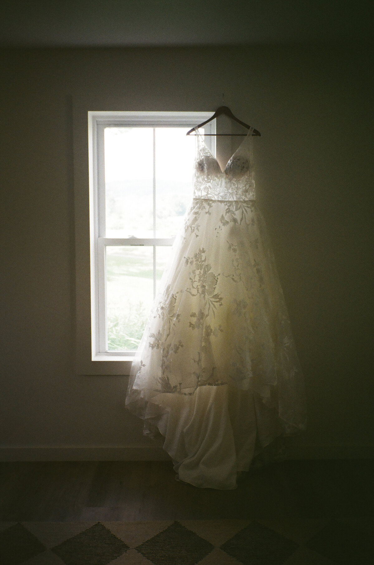 Upstate New York Wedding : loraleah marie photography