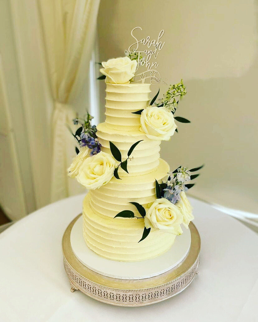 layers-graces-buttercream-vegan-wedding-cake