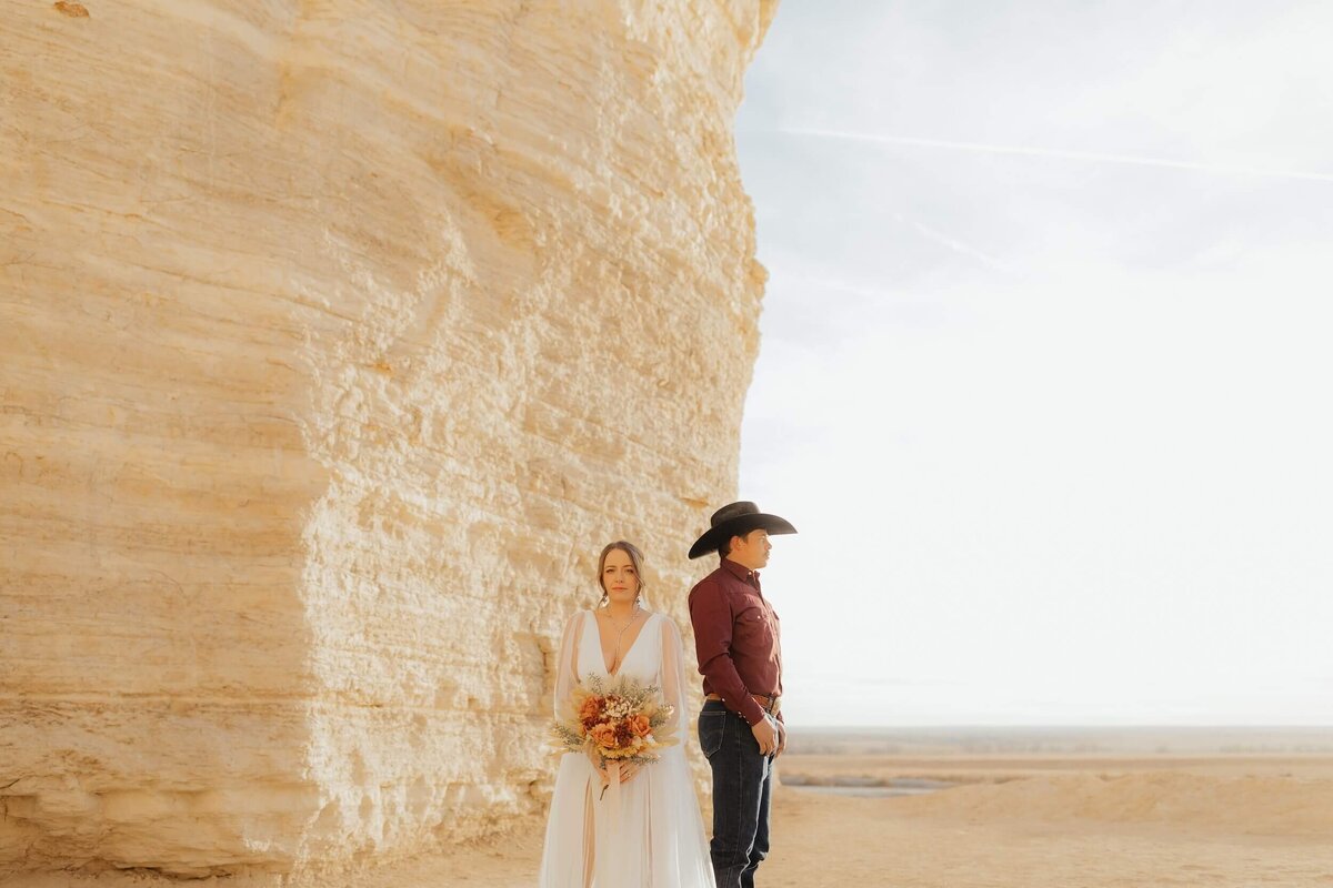 kansas-elopement-couple