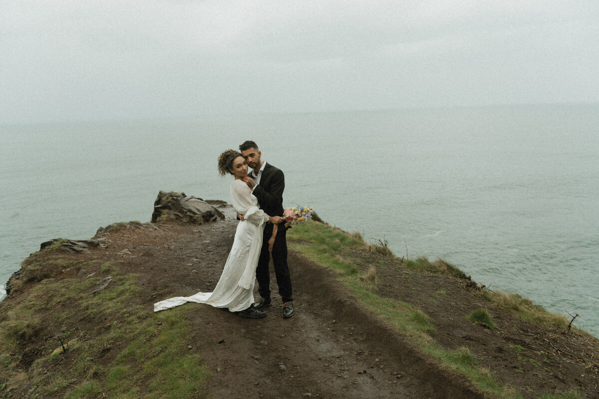 elopement oregon cliff - lizarrietaphotography-72