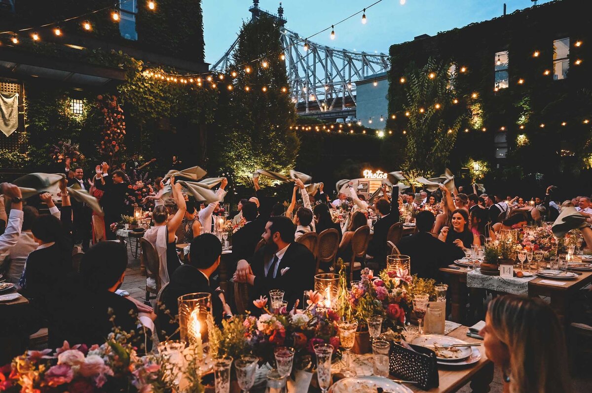 jaclyn-fisher-events-planning-colorful-summer-garden-wedding-in-nyc-148