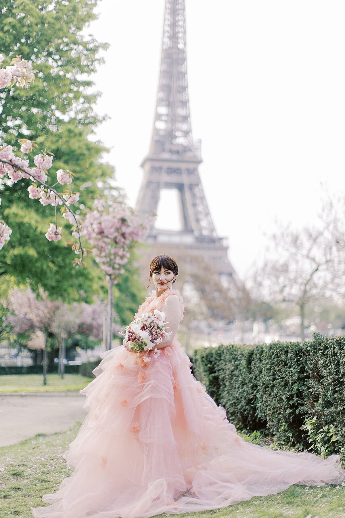 Anna-Wright-Photography-Paris-Elopement-In-Spring_0154