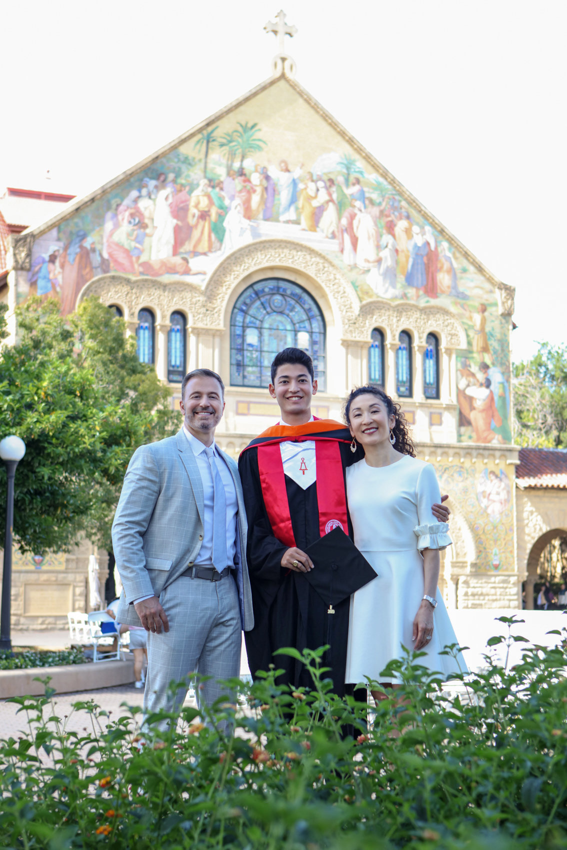 College graduation family photoshoot
