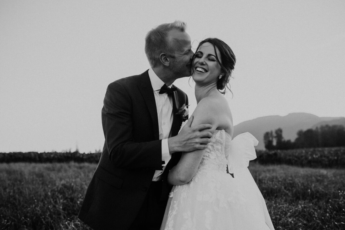 20220723-Mark&Emily-Wedding-SneakPeek-66