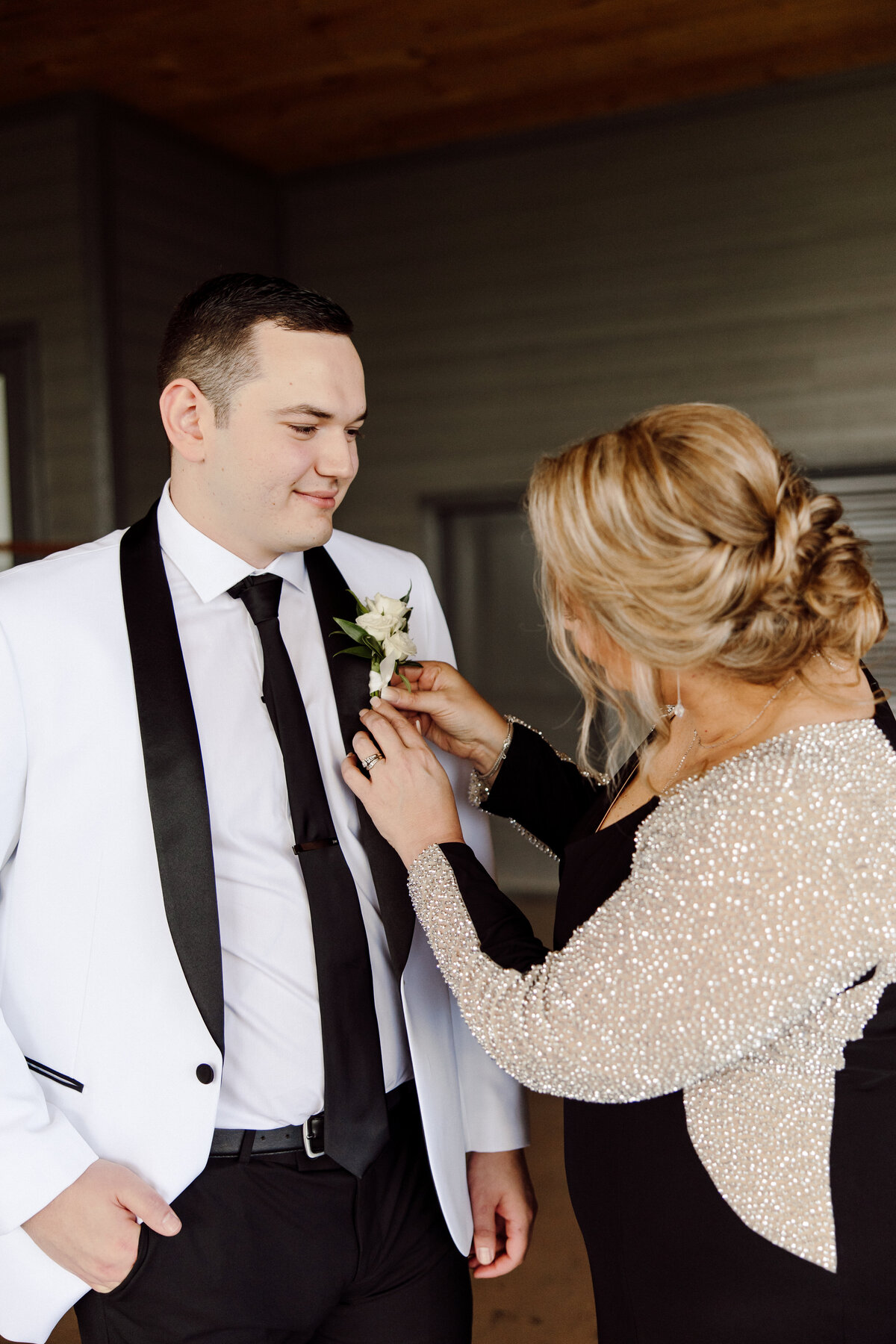 AC_Goodman_Photography_Kaley_Jacob_Wedding_Sneak_Peek-44