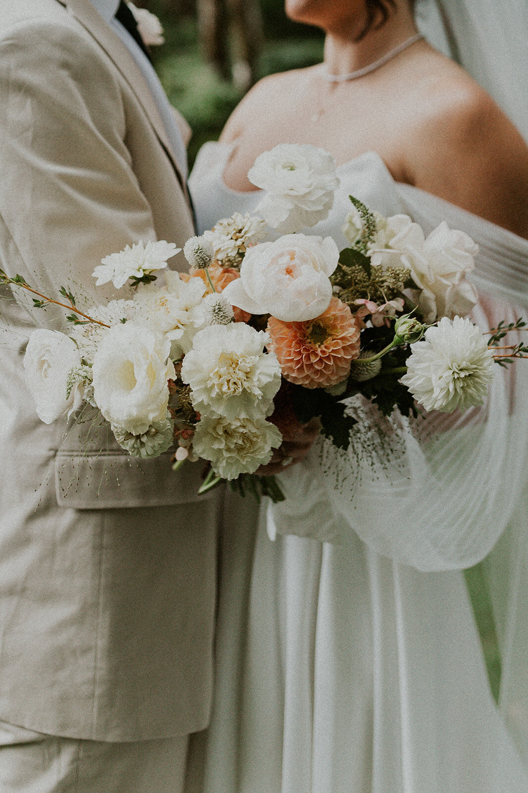 ali-rae-photography-bridal-veil-lakes-portland-oregon-wedding-173