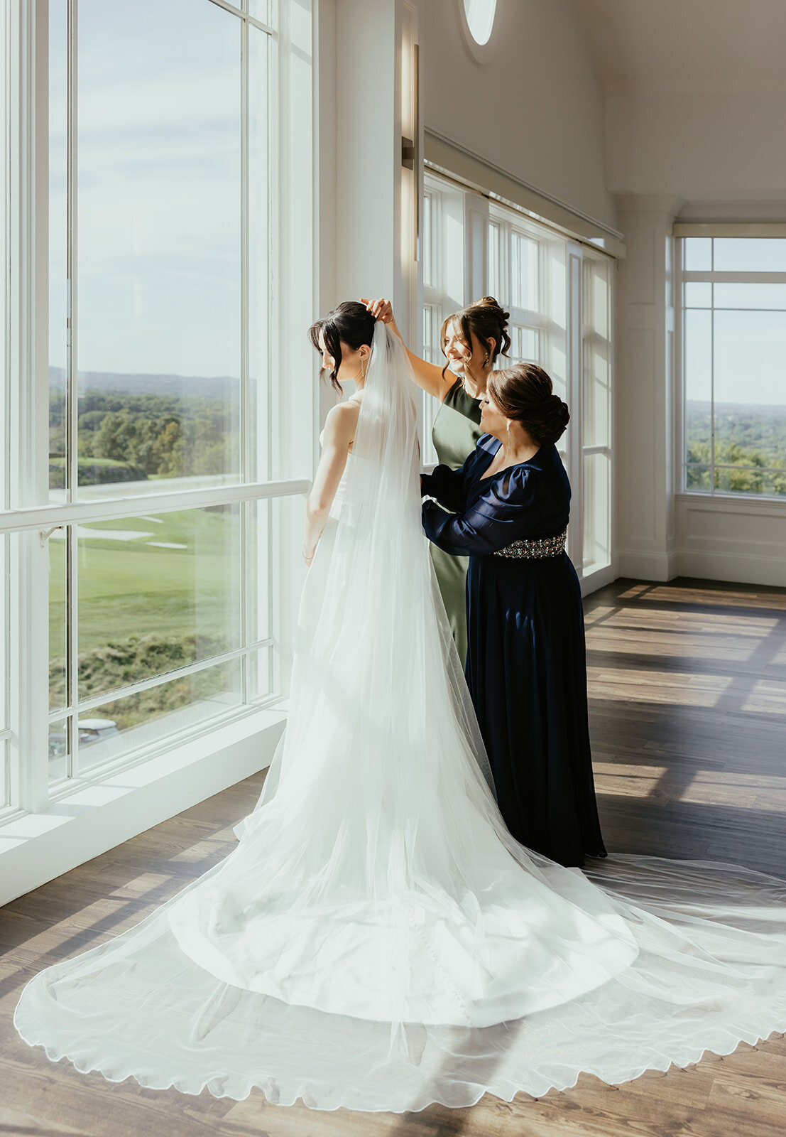 Isabella+Greg_GraniteLinks-BridalPrepII-9_websize