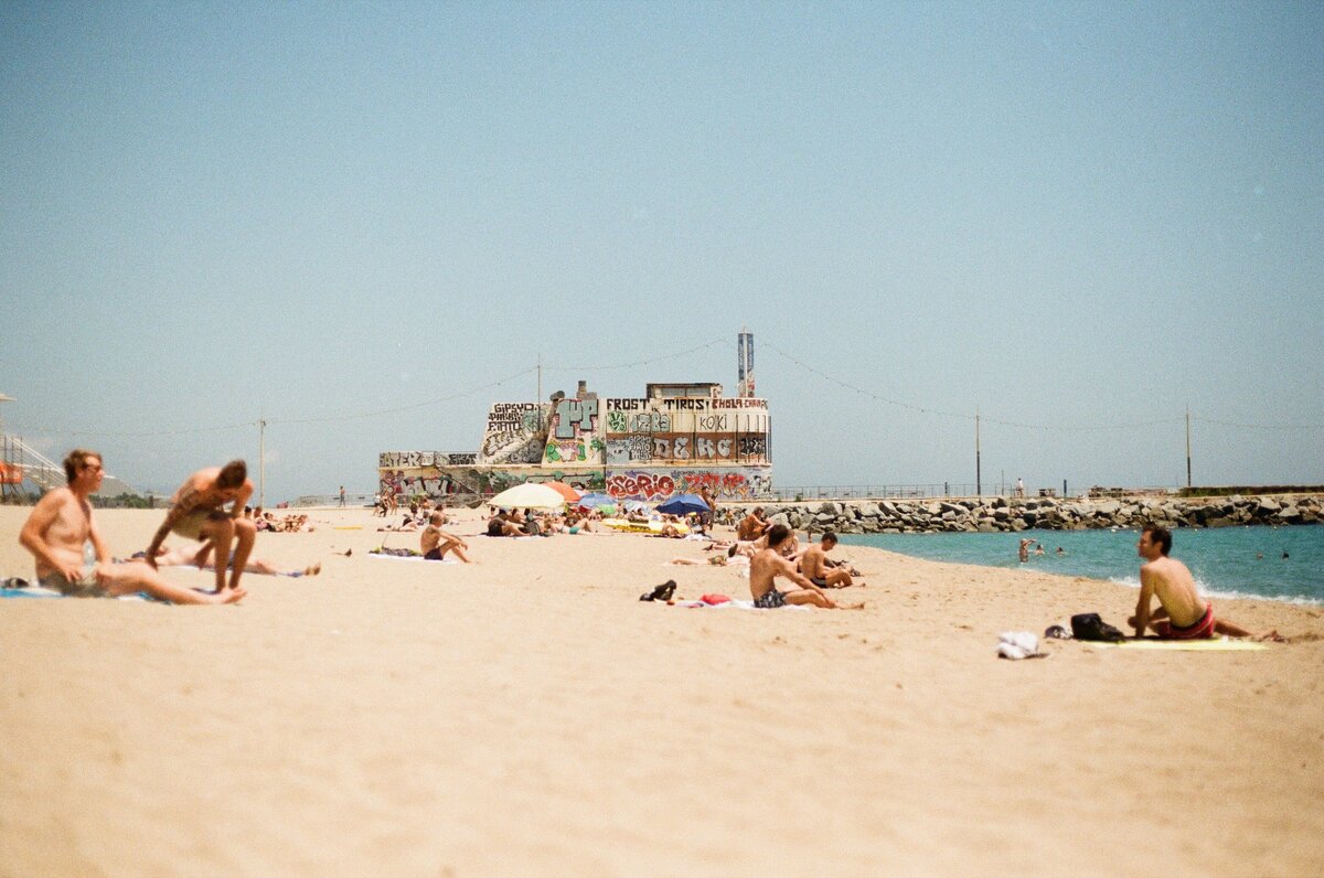 GraffitiAtTheBeach (1)