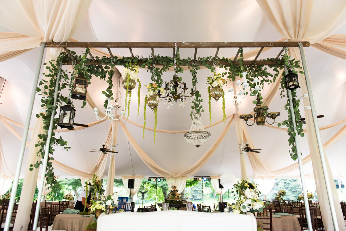 wedding venue with text outdoors in hickory pennsylvania