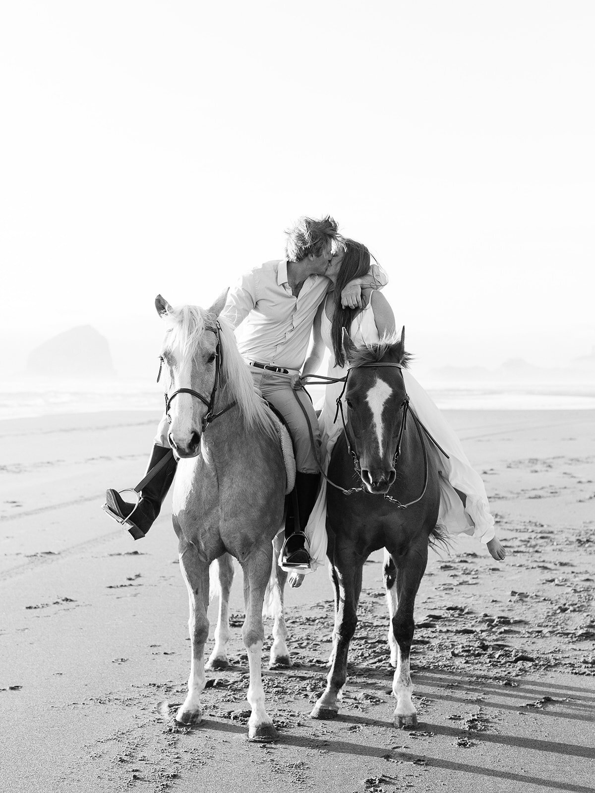 western horse engagement sessionVXGw2575712123x