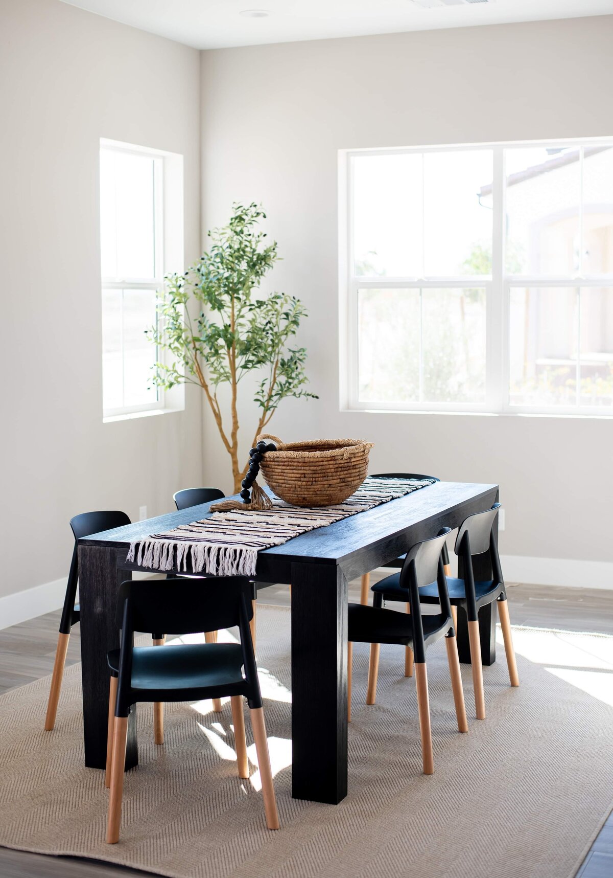 TB2 St. George Utah Modern Dining Space