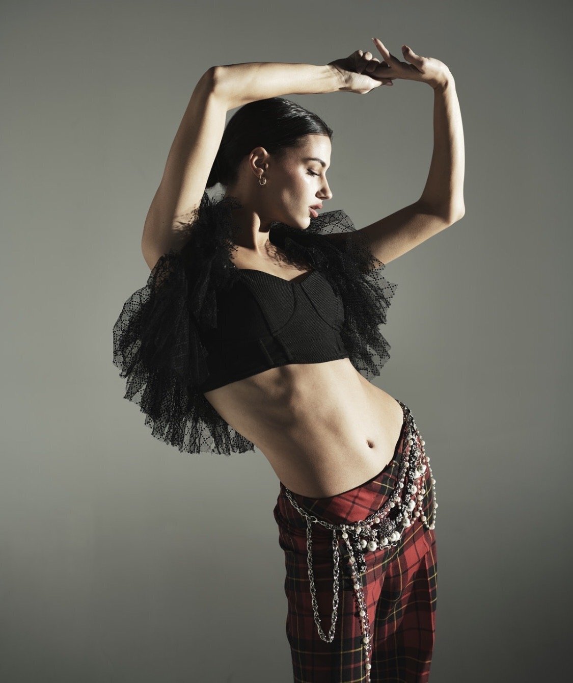 Editorial-fashion-model-plaid-lace-chain belt