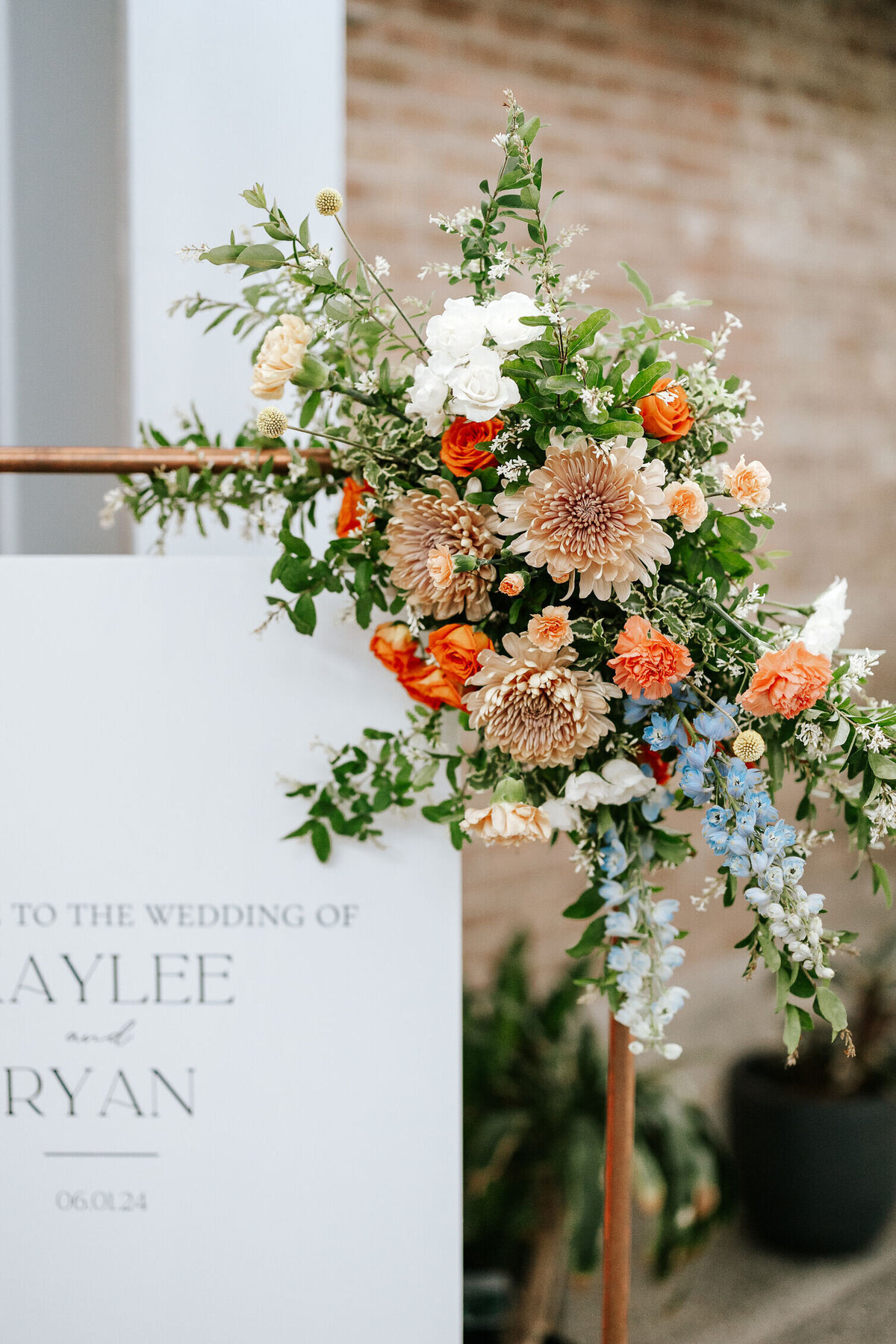 Sarabande_Chicago_Wedding_Colorful_Pink_Terra_Cotta_Rainy_Day-15