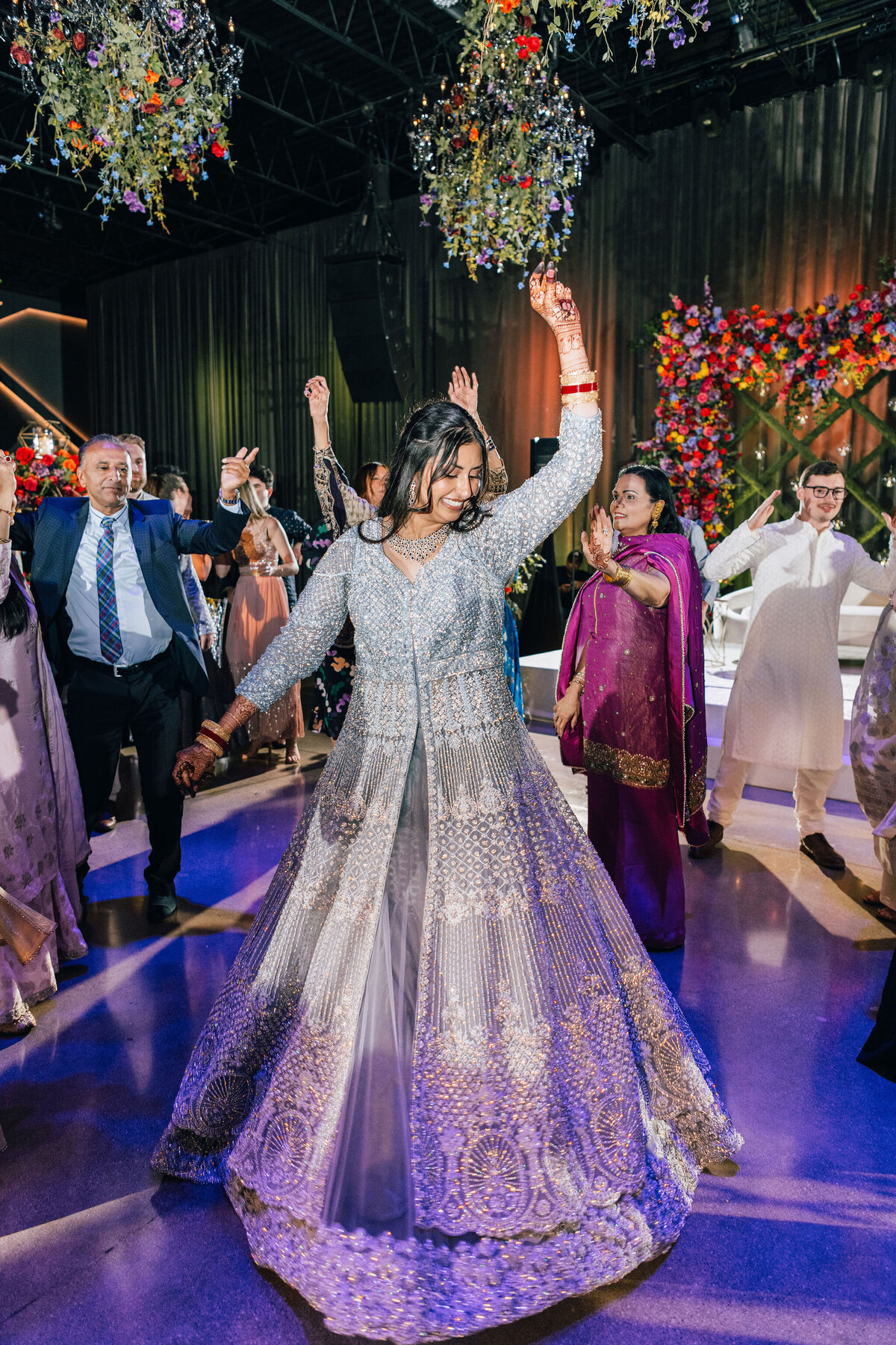 Chicago-wedding-photographers-Maha-Studios-Erica-Ben-Reception-625 (1)