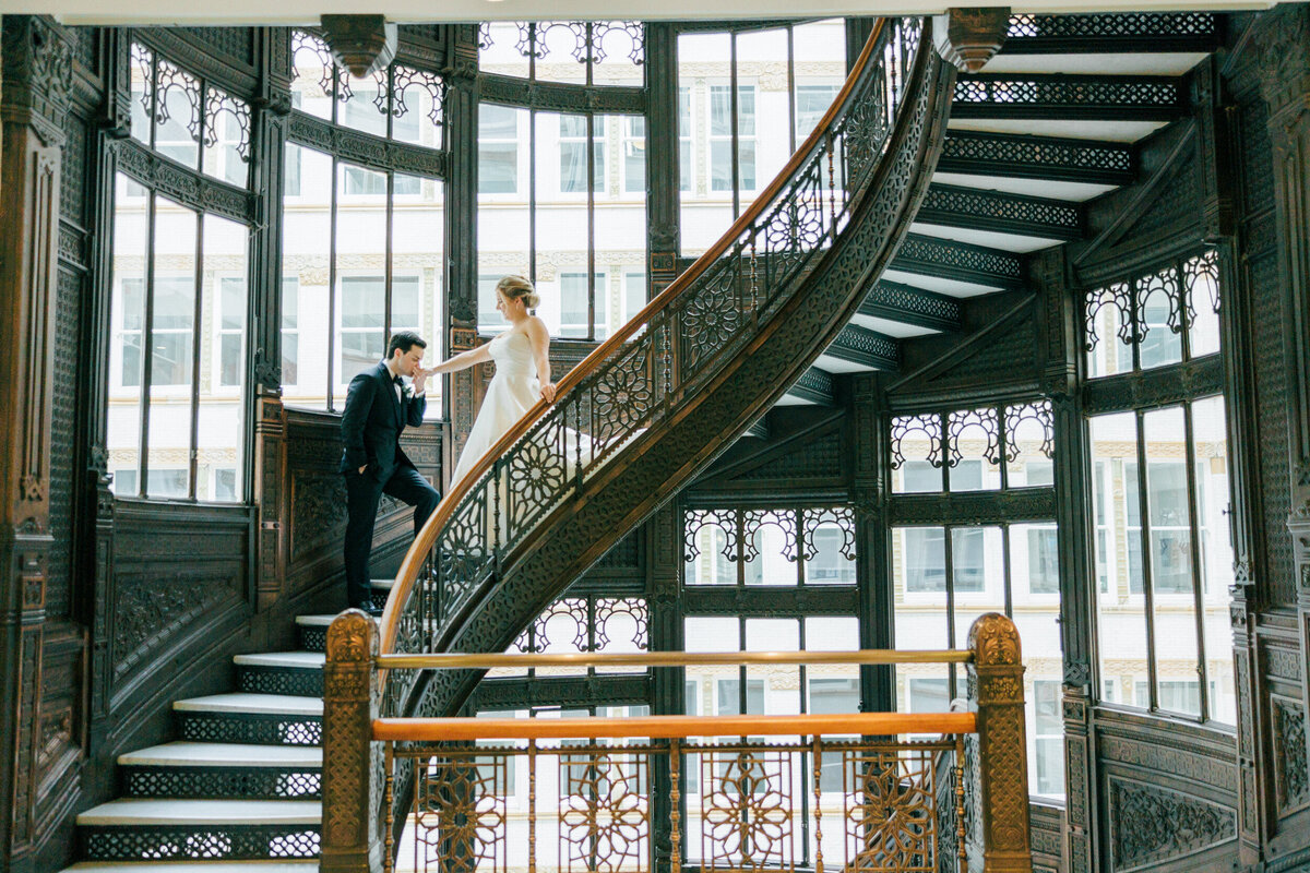 Lexi Benjamin Photography_An Elegant fall Chicago Wedding steeped in Chicago at The Rookery-66