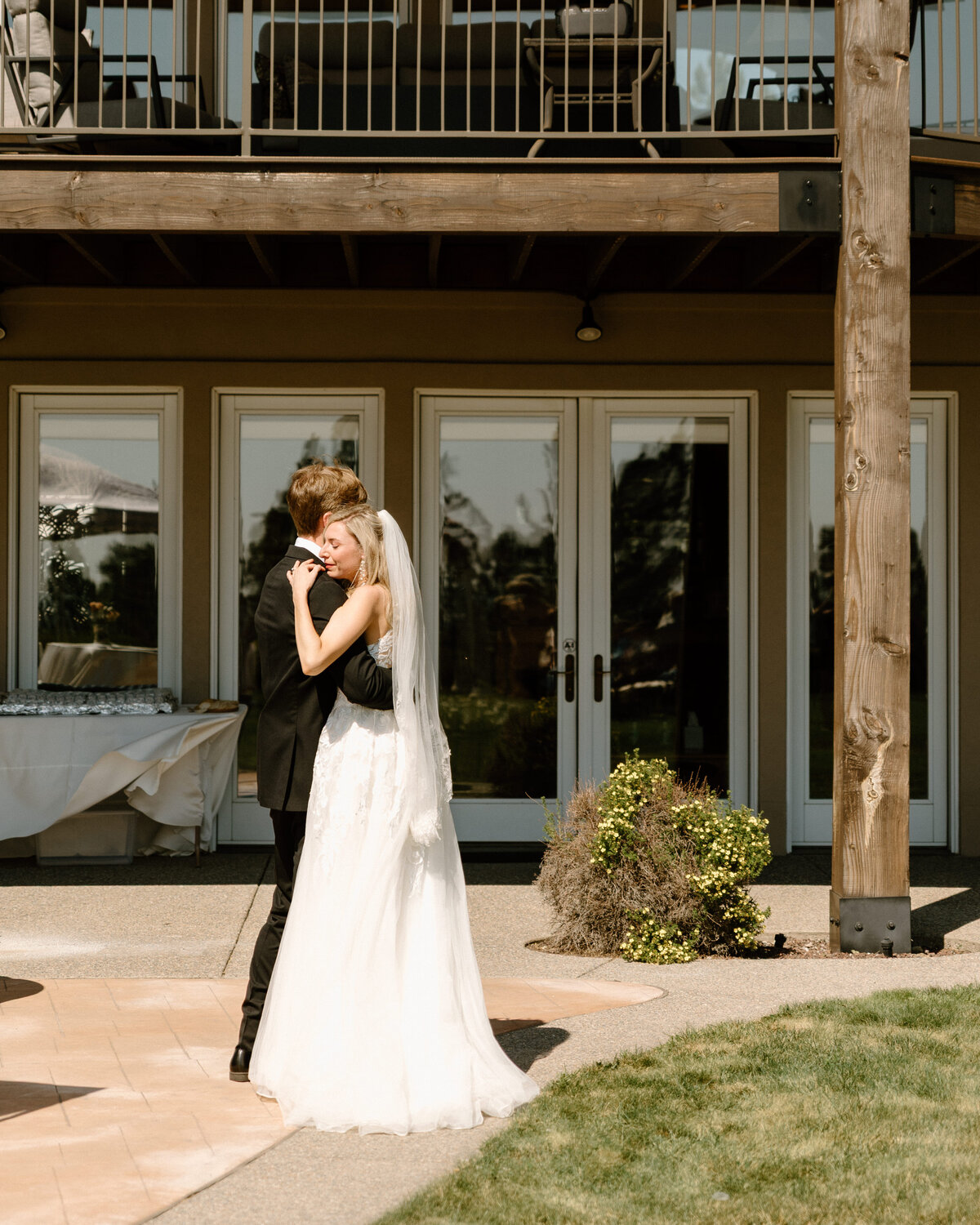 backyard_intimate_wedding_spokane_washington_12