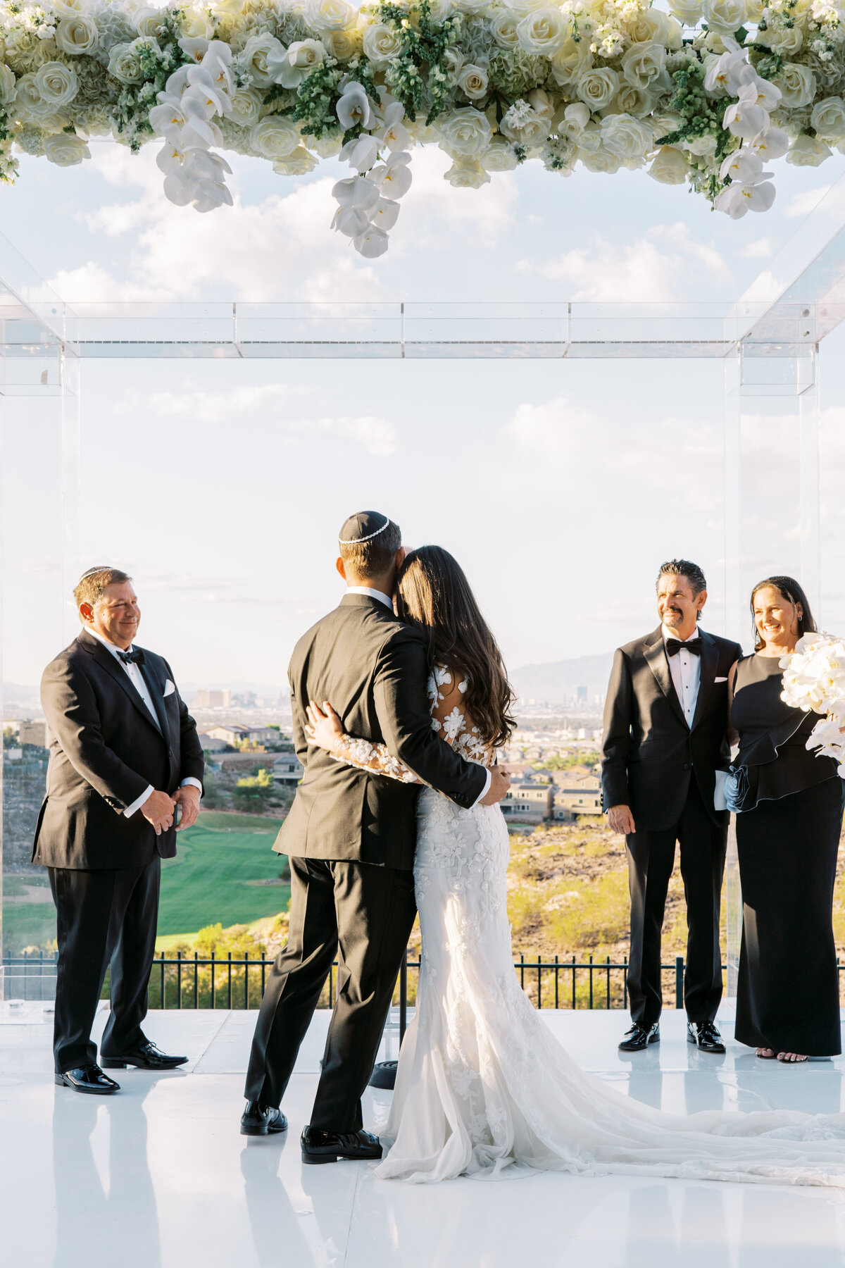 Black tie wedding at the Lindsey Residence in Las Vegas - 29
