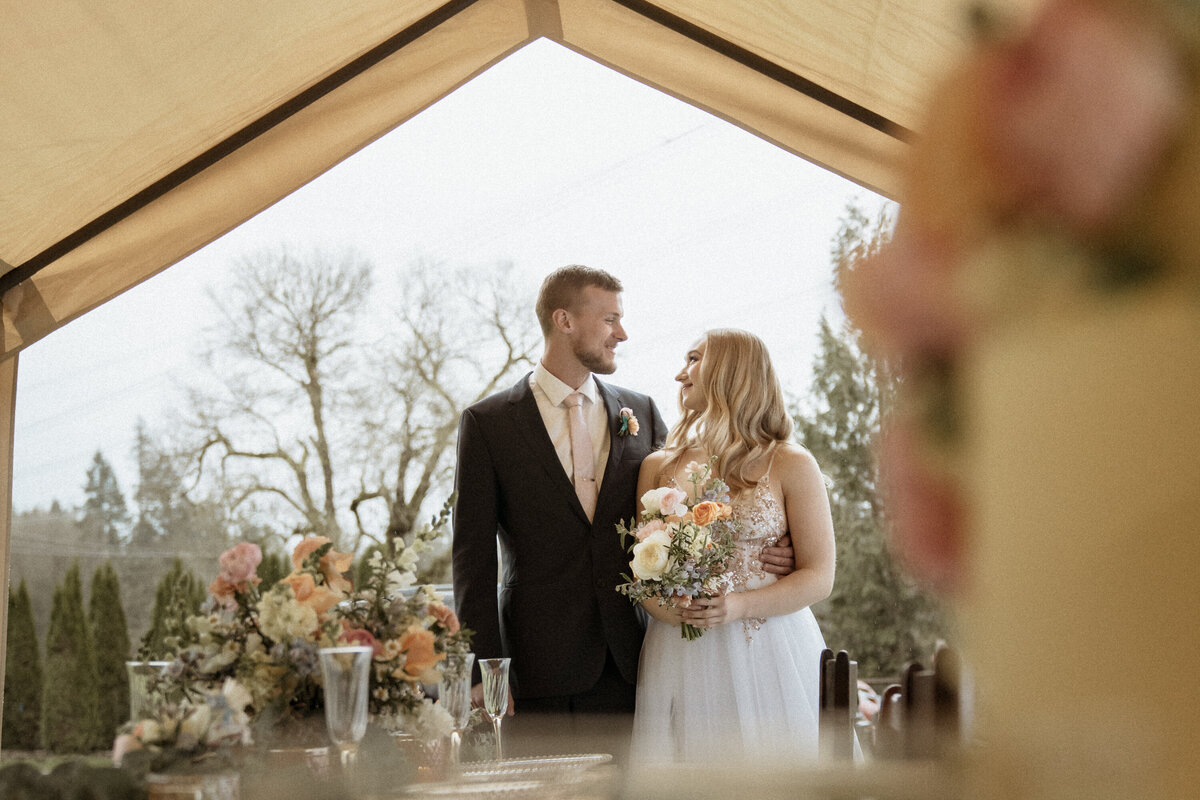 Jessica-Grant-Wedding-at-Infinity-Farm-Issaquah-SEATTLE-WA-Amy-Law-Photography-12