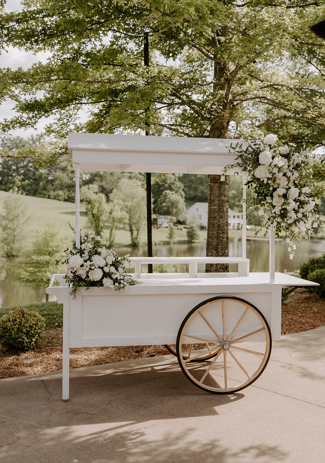 white-wedding-florals-00018