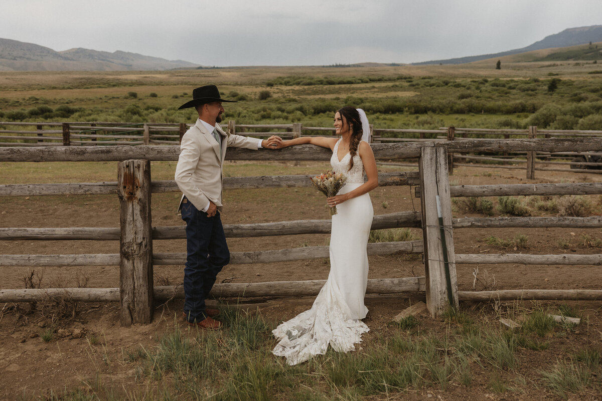 Wyoming-western-wedding-photographer