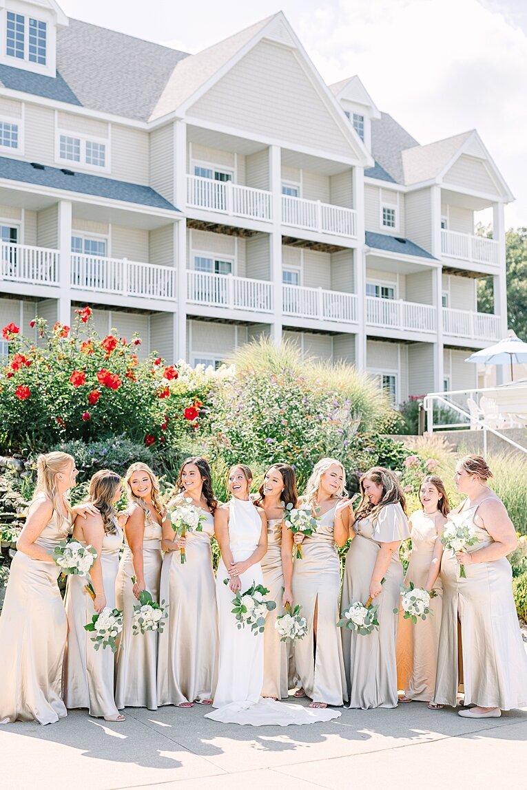 bay-pointe-inn-shelbyville-grand-rapids-michigan-wedding-photographer_0014