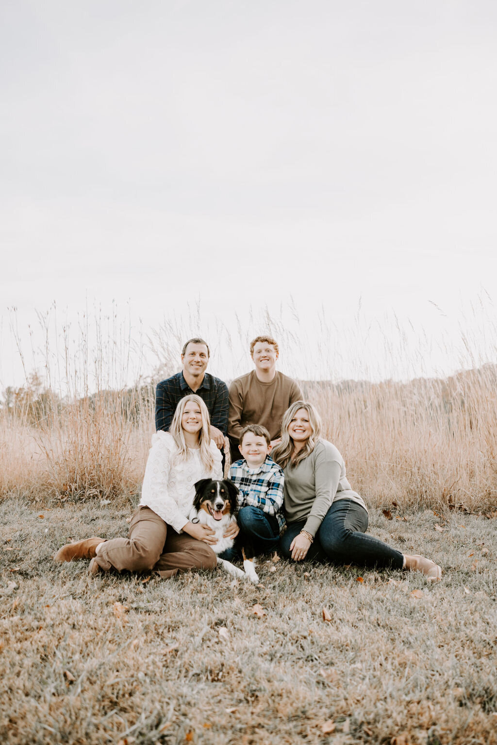 christina_ney_photography_wedding_engagement_lifestyle_photographer_dubuque_iowa_wedding_planning_assistance_adventurous_bold_laidback Family Photography26