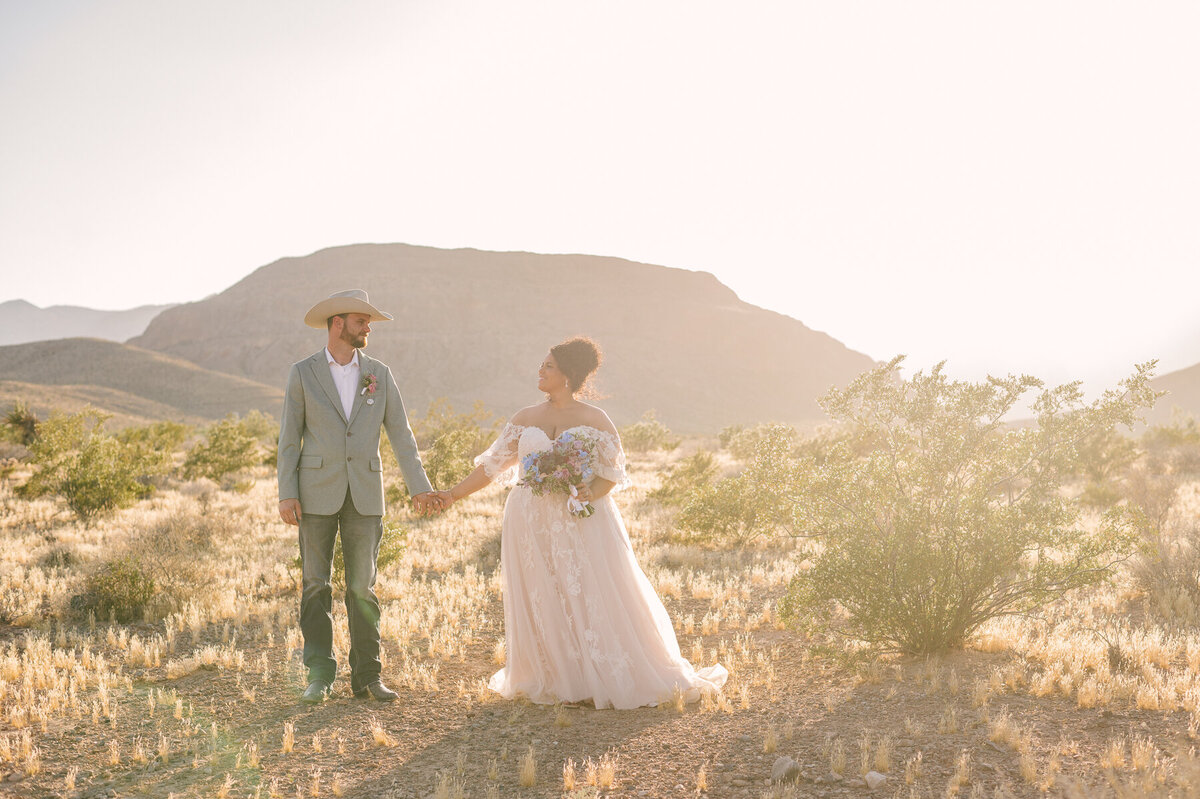 Previews-EmilyDakotaWedding-004