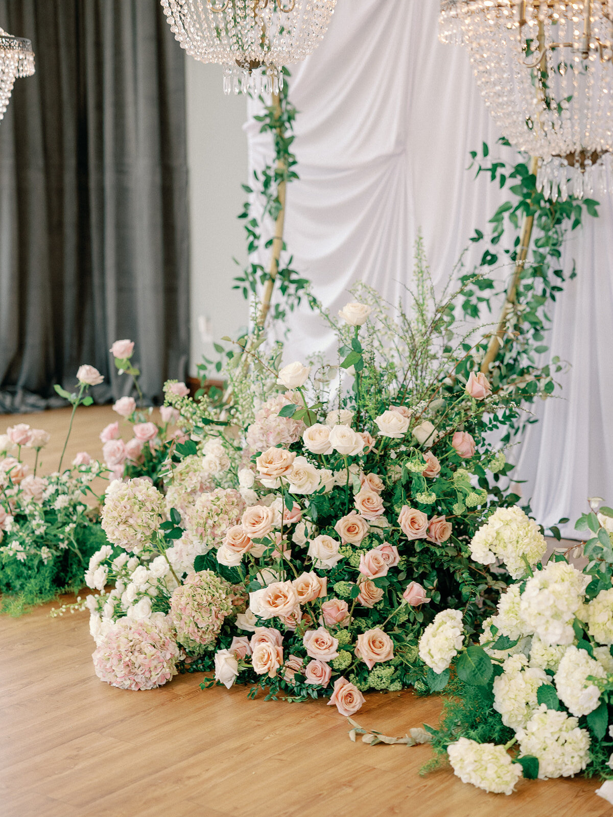 Wedding-Flowers-Michigan-Midwest-Venue3Two-a