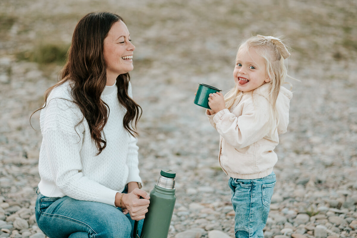 Fall Southern Alberta River Bottom Family Session (6 of 16)