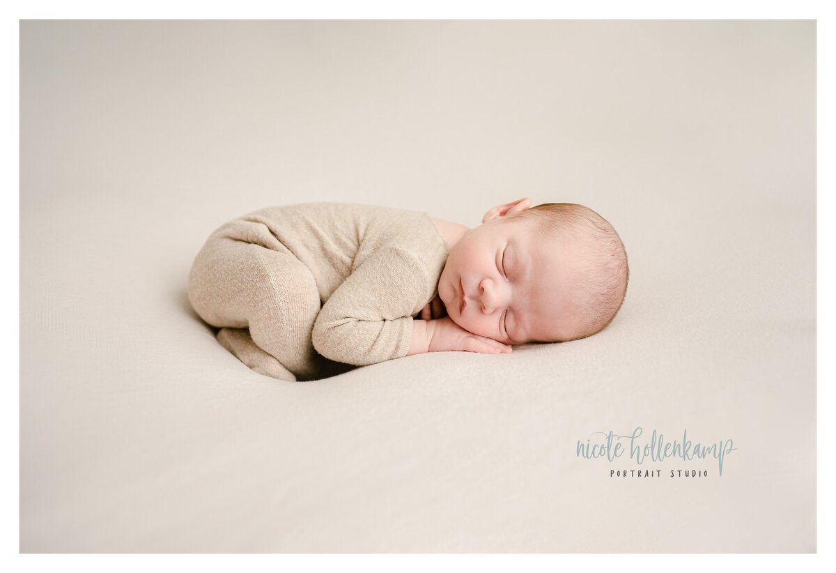 Delicate Neutrals Baby | Princeton Minnesota Newborn Photographer