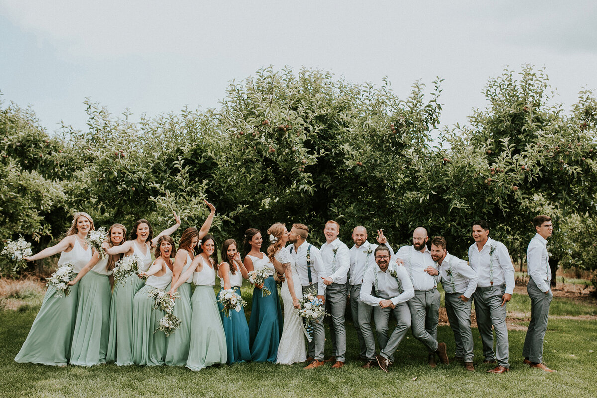 Hazelwood_Photo_Mt.View.Orchard-Hood_River-Wedding
