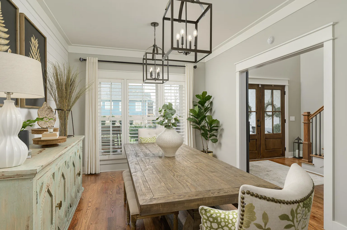 10 Dining Room