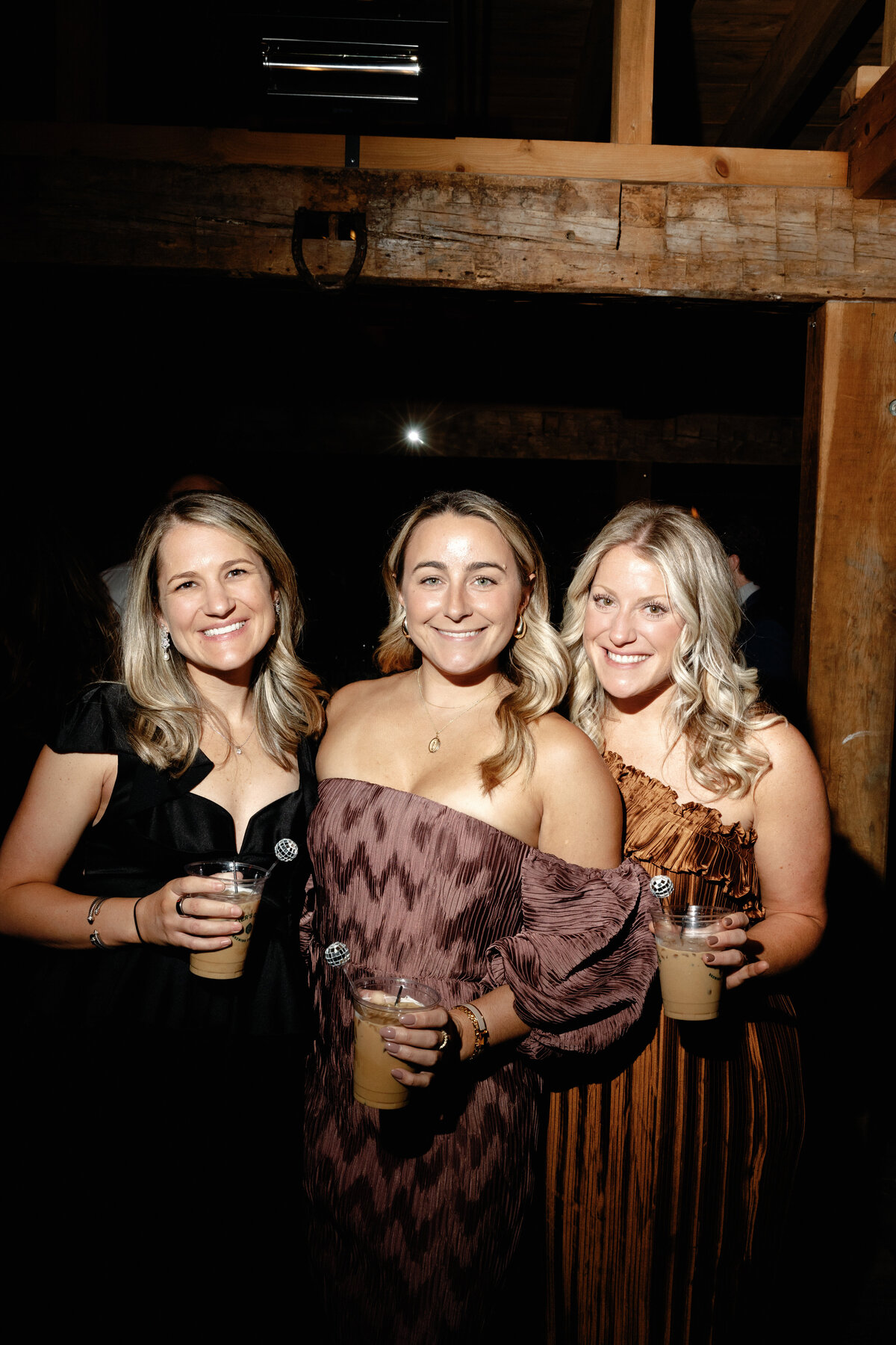 spiked-coffee-wedding-reception-guests