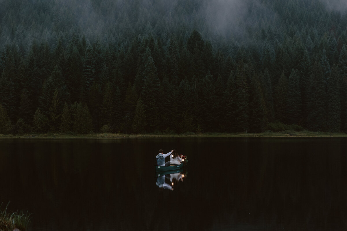 ElizabethMaguirePhoto-Trillium-Lake-Elopement-2