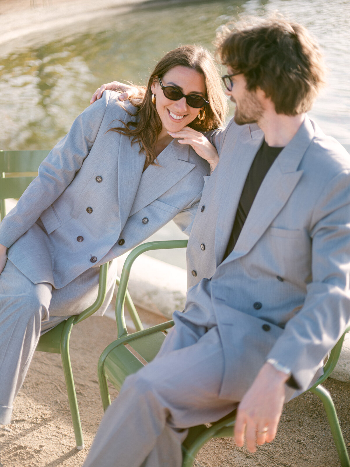 Engagement session Paris Louvres Tuileries Thomas Raboteur Luxury Wedding (21 sur 45)