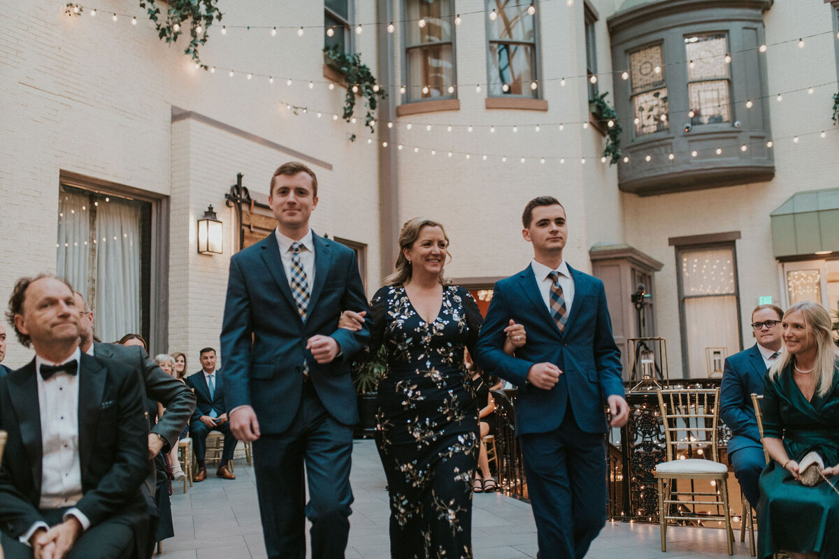WELLING-FLORES.Wedding.EngineersClub-crmny-32