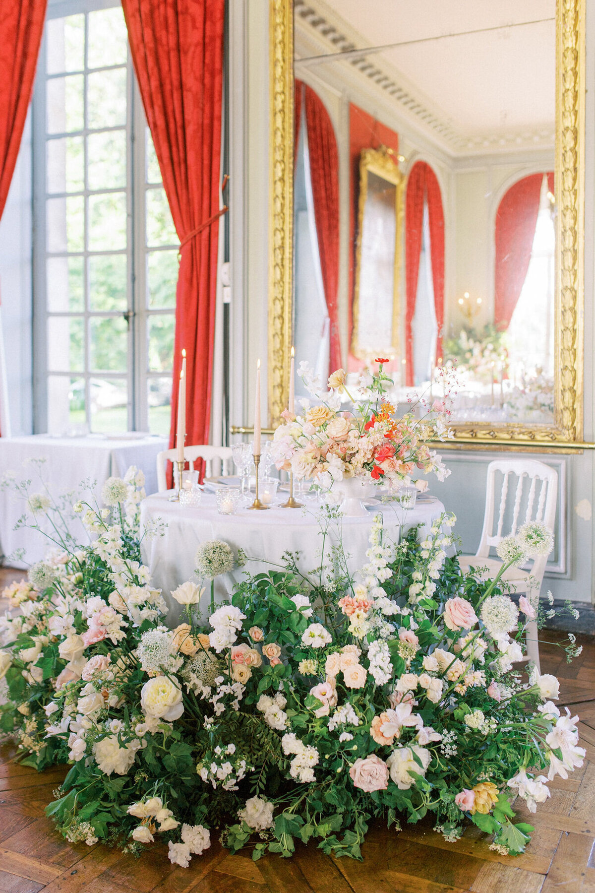 Maïlys Fortune Photography Husband Wife Wedding Weddings Photography France Switzerland Italy Timeless Dreamy Imagery Bilingual French English Destination Weddings Destination Wedding Provence French Riviera Paris Lake Como Tuscany96