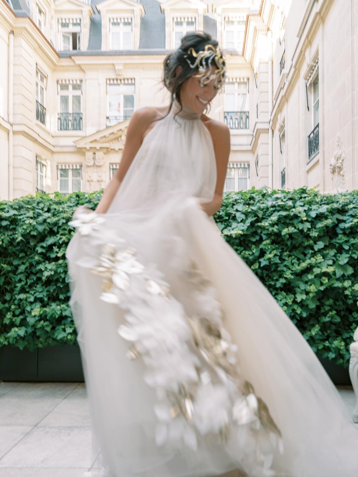 Paris-Wedding-Photographer-Luxury-Le-Crillon-Couture-Dior-FKPG5674