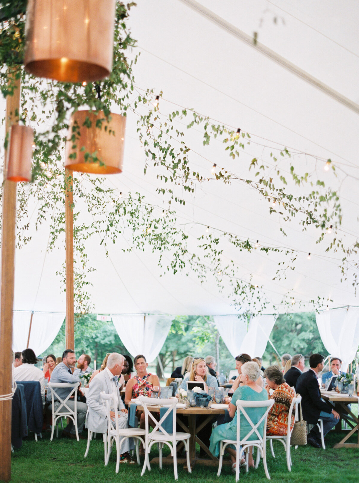 Emily March Photography Wilmington, North Carolina and Destination Wedding Engagement Photographer Heirloom Photography for Memorable Gatherings Light Airy Sentimental Imagery Images Weddings WeinsWedding_0915