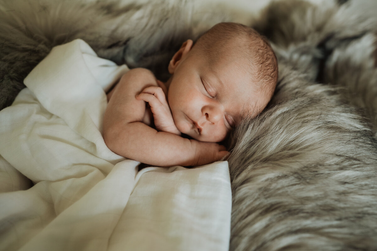 Jacksonville-newborn-photographer-0082-Edit