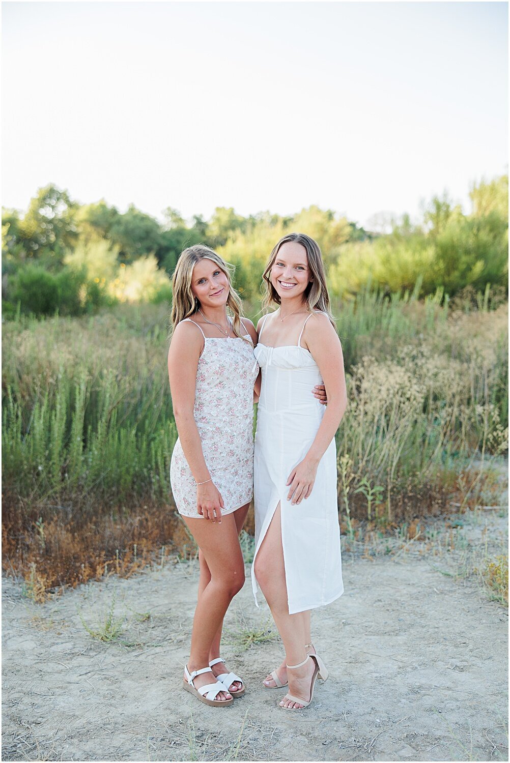 Neutral-Outfit-Insperation-Ideas-Family-Portraits-in-Menifee (9)