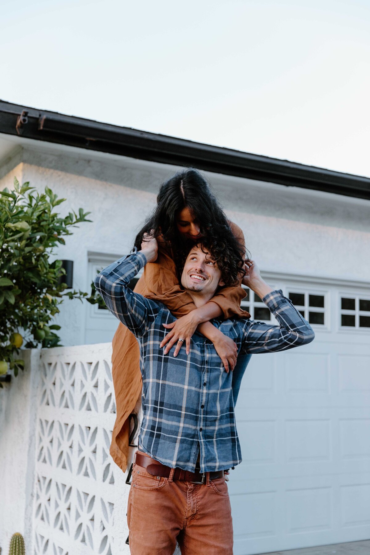 california-backyard-couples-session9819