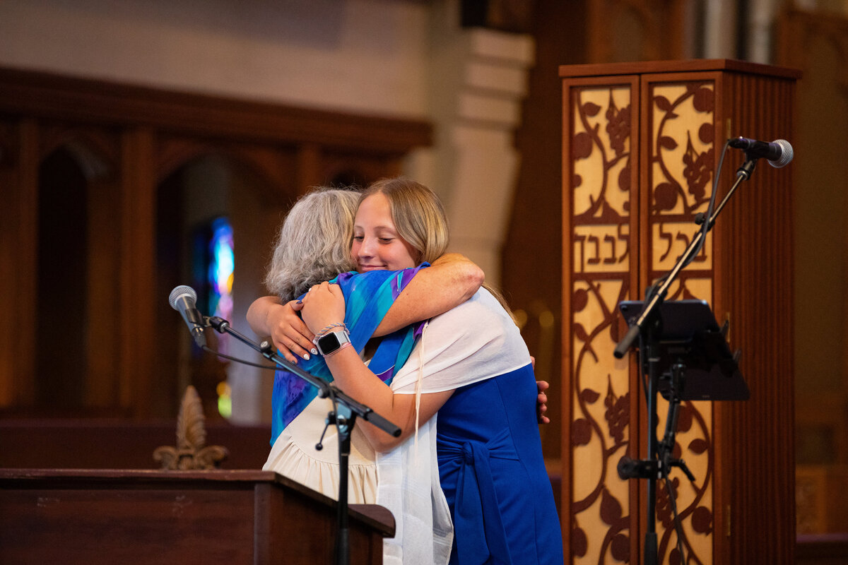 vibrant-temple-shalom-of-south-bay-bat-mitzvah-31