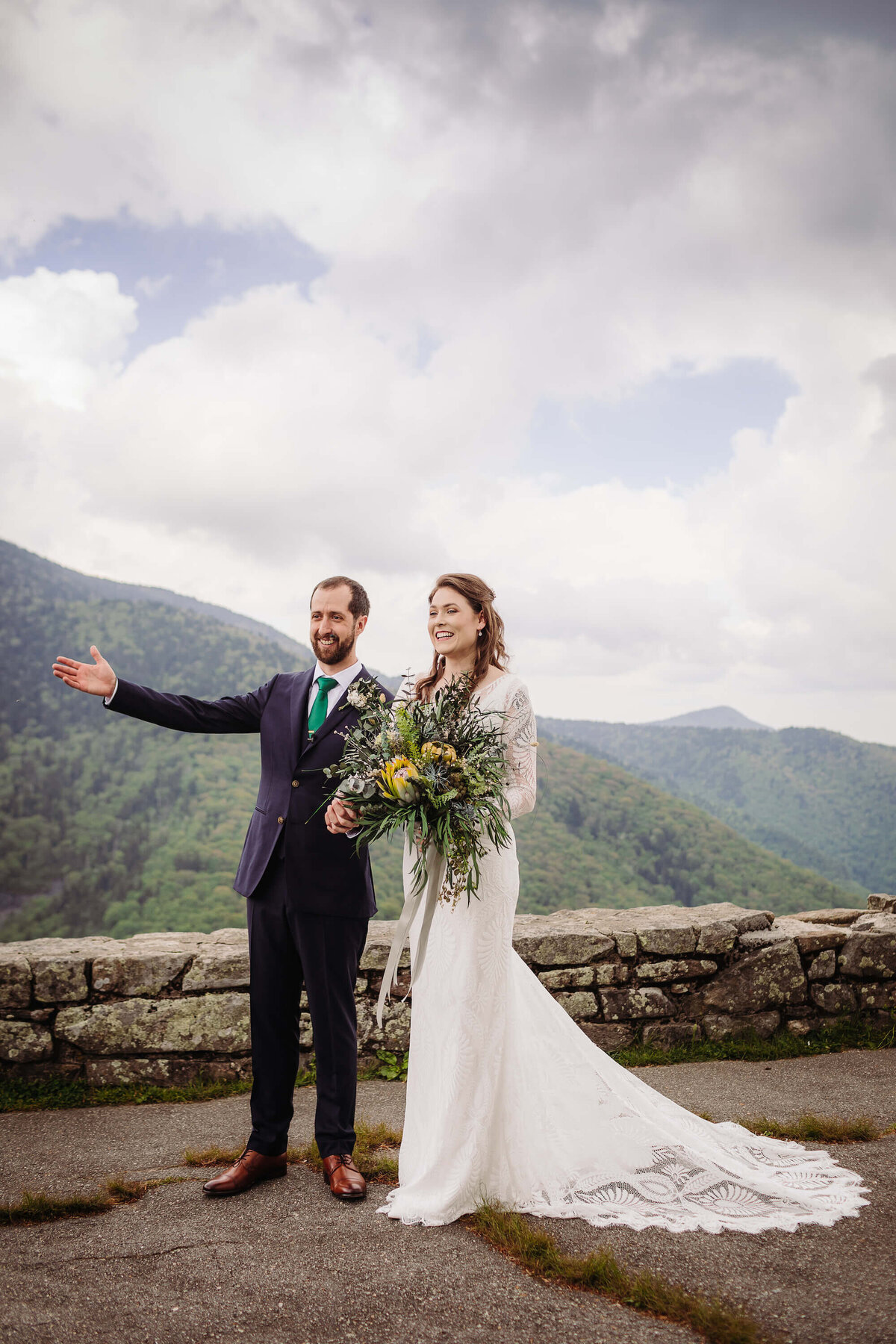 Glassmine-Falls-Overlook-Elopement-NC-37