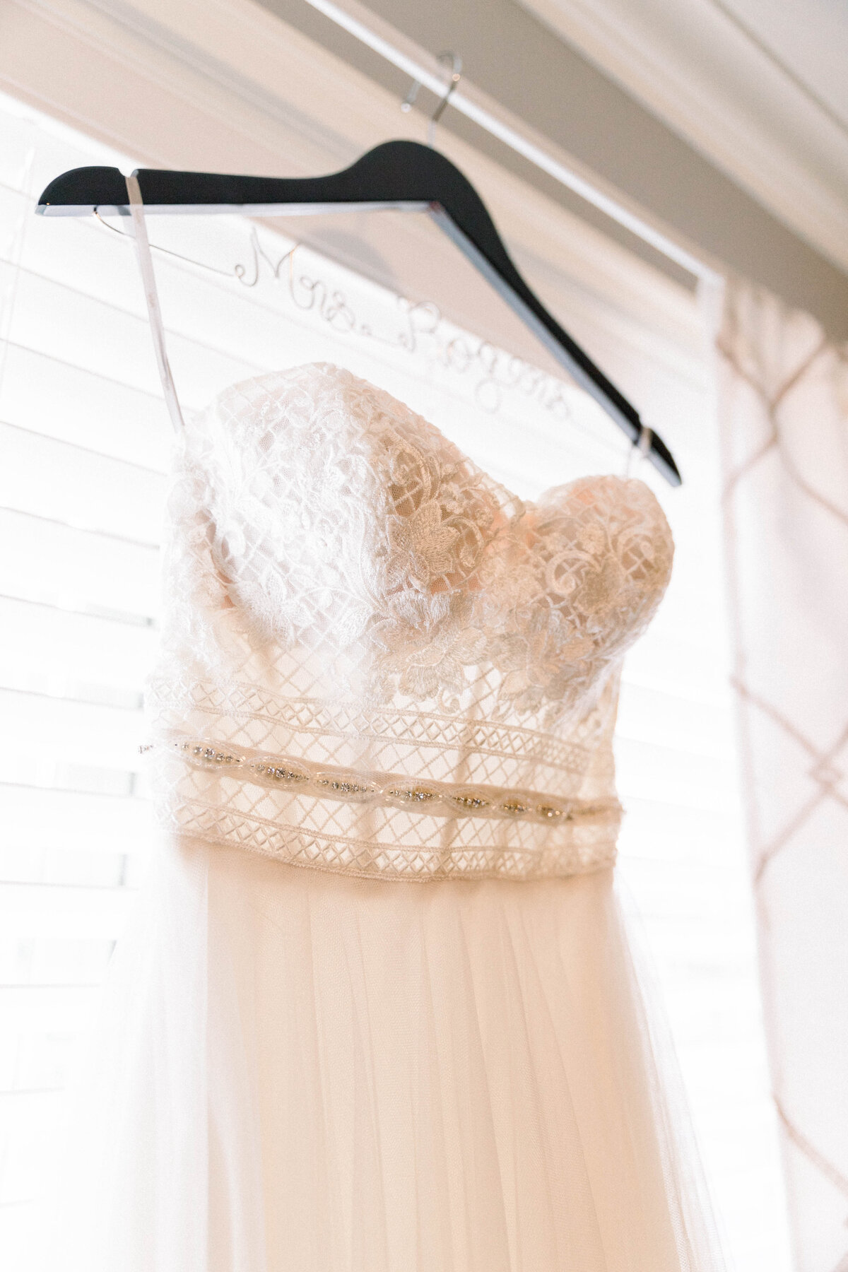 KendraBrettGettingReady-46