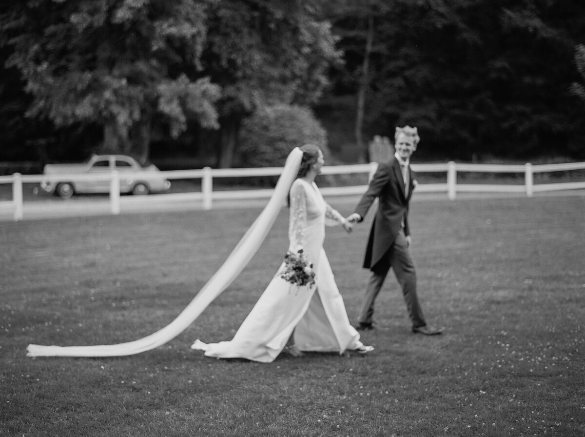 184-Olivia_Poncelet-Film-Photographer-Mariage-Chateau-de-la-Rocq-RH-WEB-72