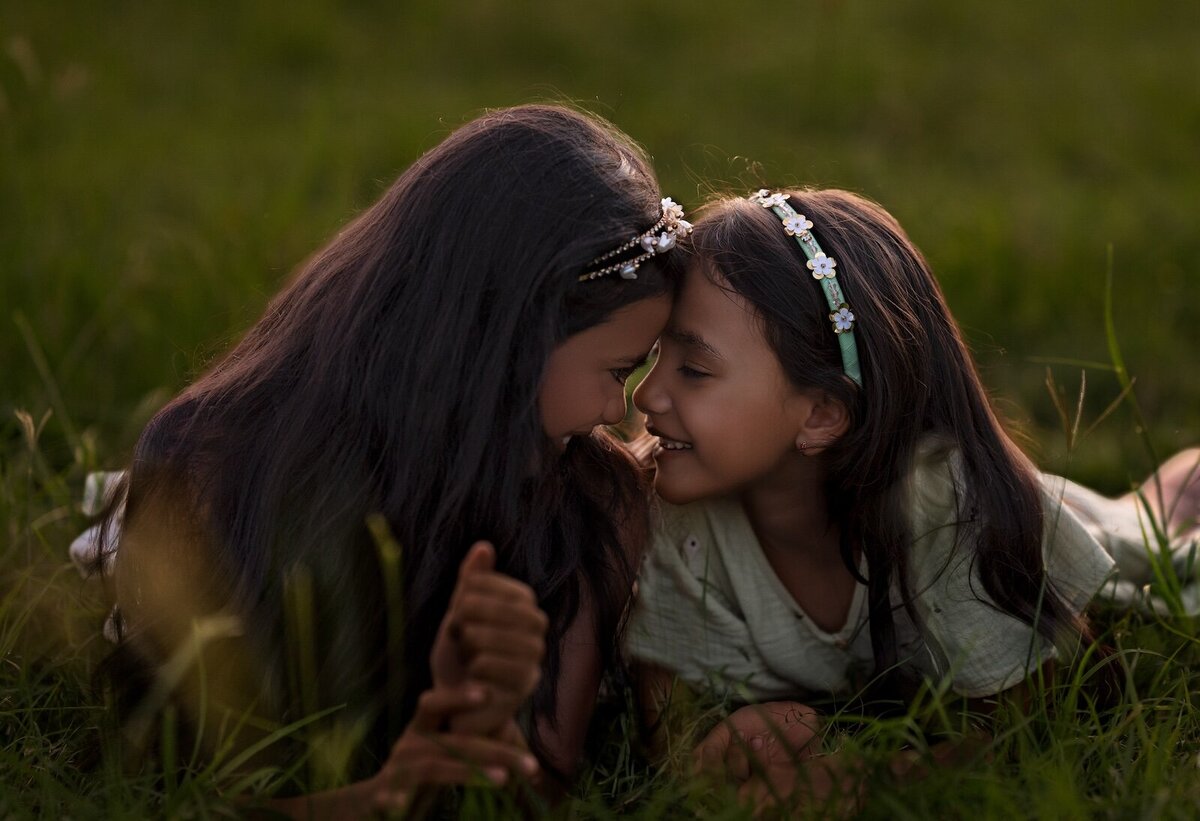 Brisbane-Family-Portrait-2-Girl-in-Oxley-Creek-Common-during-Sunset-14