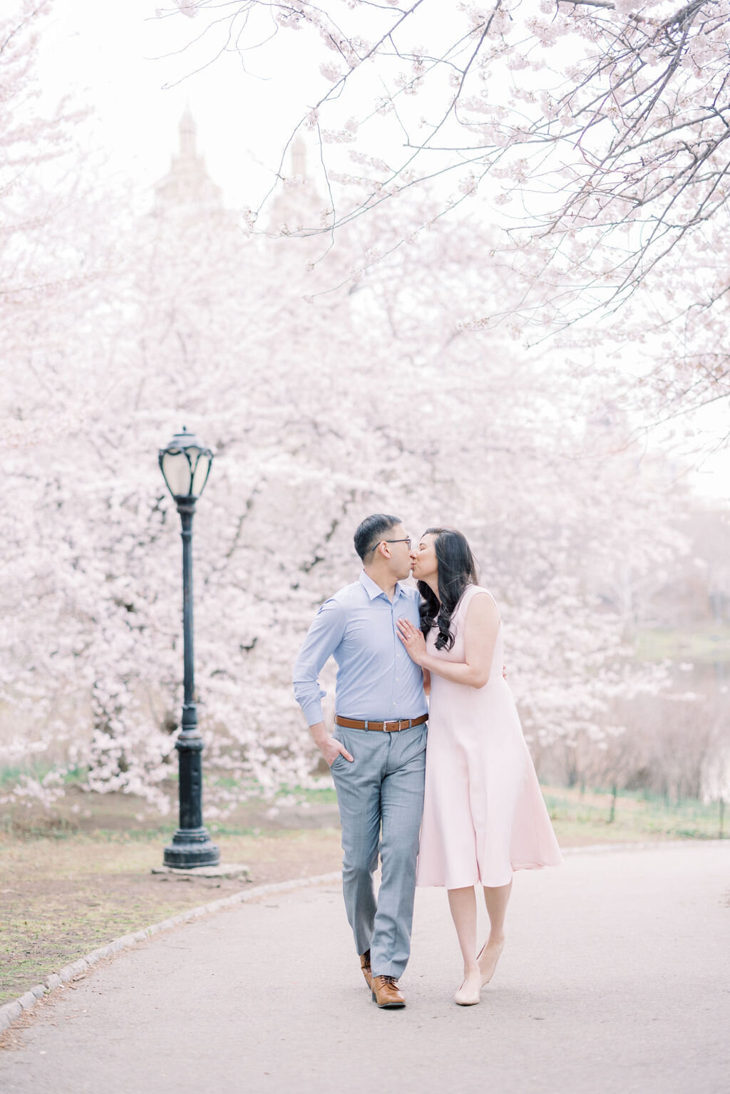 Central Park Cherry Blossom Engagement session 1075