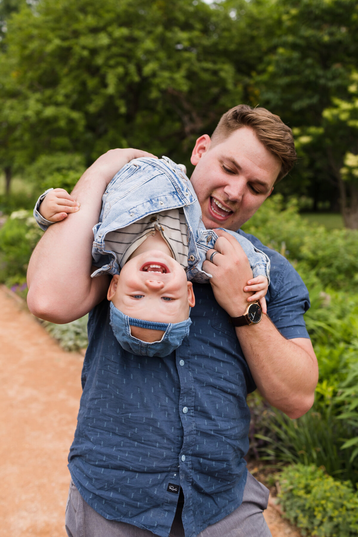 Rose Garden Family Photographer