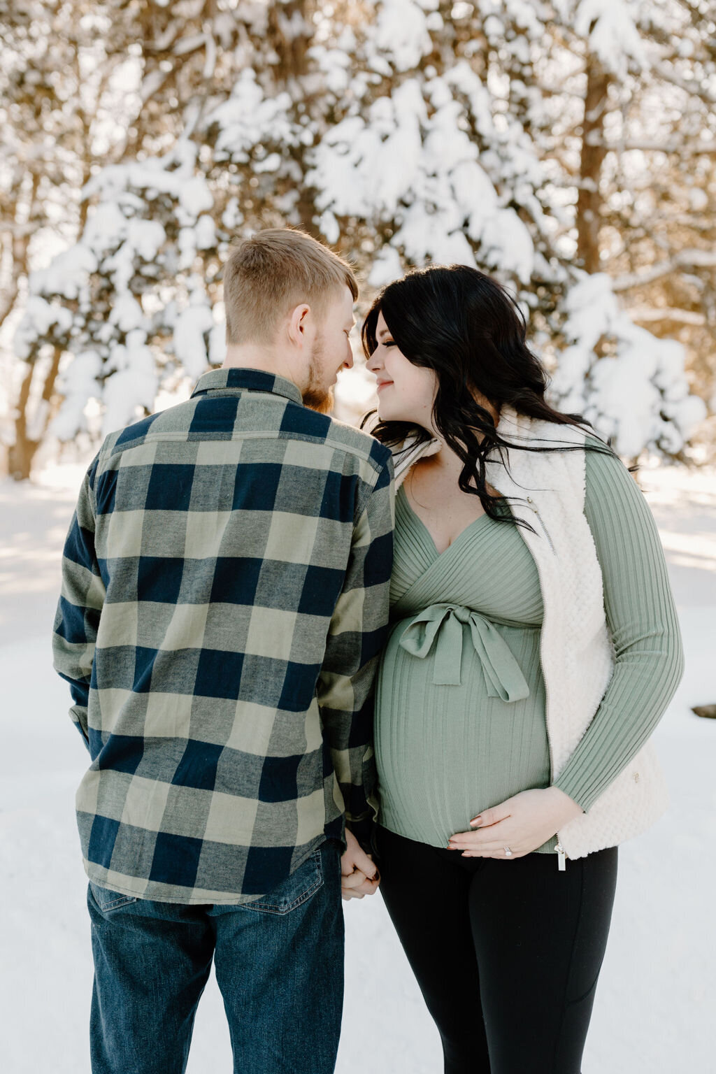 christina_ney_photography_wedding_engagement_lifestyle_photographer_dubuque_iowa_wedding_planning_assistance_adventurous_bold_laidback Family Photography62